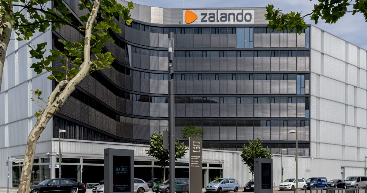 Hines sells Zalando HQ in Berlin to Bayerische Hines